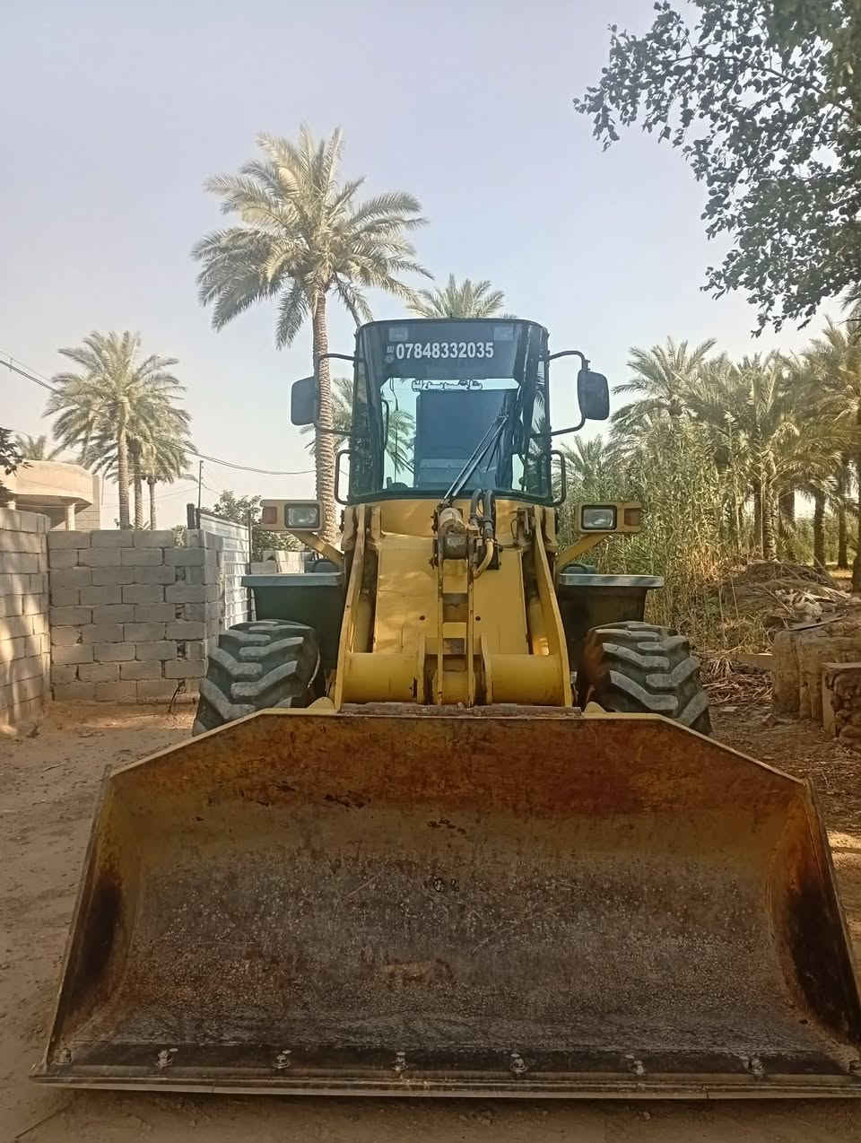 السلام عليكم شغل للبيع كامتسو ١٠٠ موديل ٢٠١٩ اربعه سوبر رقم وسنويه بغداد كفاله عامه من الصبغ وكير ومكينه مكينه خير من الله وما ناقصه جاهزه للعمل الاستفسار على الرقم ***********) (***********) بيك خير ودلل
