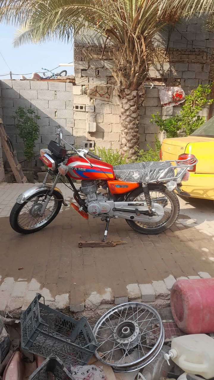 للبيع اربعه كير محرك حلو موديل ١٨ اوراق اصولي دراجه حلوه مال شغل السعر ٤٥٠ وبيهة مجال قليل المكان كربلاء شارع بغداد قرب سيد الوصياء عمود١٢٨ لستفسار على الرقم ***********
