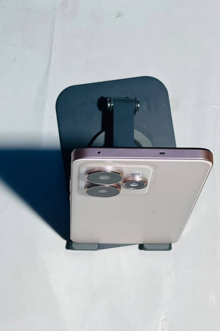 📱🔥 للبيع Realme 15 5G — جديد صفر استخدام
الجهاز جديد بالكامل وما مستخدم أبدًا والباكيت ويا الشاحن الأصلي ويا والجهاز غير مشحون وغير مستخدم.
🔹 الحالة: جديد صفر استخدام
🔹 الموديل: Realme 15 5G
🔹  ذاكرة: 256
🔹 الموقع: الموصل
💰 السعر: 520 ألف وقابل للتفاوض
📞 للتواصل: ***********
📲 متوفر واتساب وتليجرام
❗️سبب البيع: محتاج فلوس
تواصل على الرقم او مرسلة صفحة
