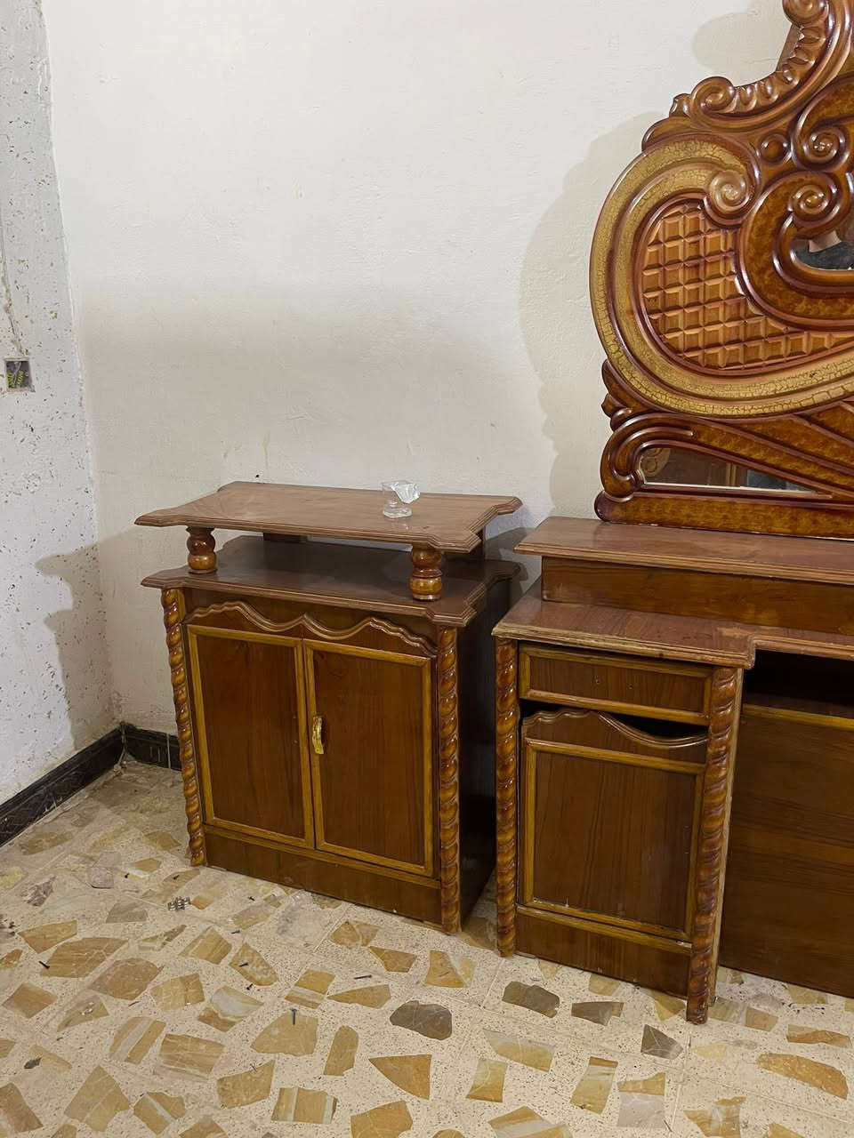 غرفه نوم حطاطه  نضافه90‎%‎للتواصل***********
