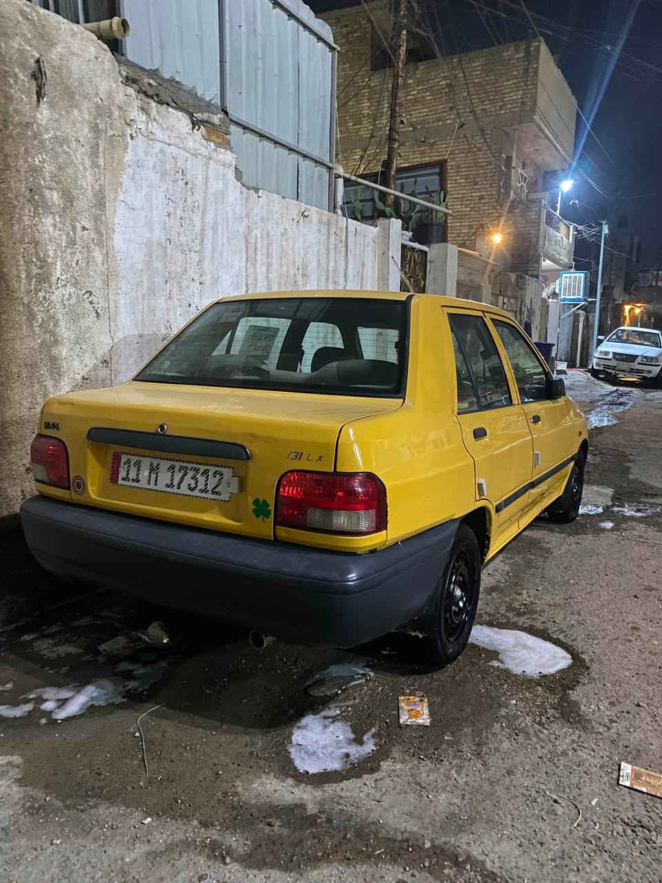السلام عليكم سياره سايبه موديل ٢٠١٥ سياره كفاله عامه من صواصي من كلشي عده باب سايق مبدل شواصي مكفولات مكينه خير من الله تبريد شغال بس نقصه غاز سياره تخم تاير جديد كهربائي كله شغاله رقم نكليزي بسمي مصفره هيه وا غرامات صدره جديد مكينه لاتنقيص ولا تبخير سياره جديده الرقم ***********مكان بغداد سعر 32بيه مجال سياره كبر لشارع
