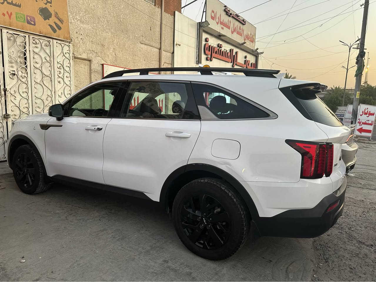 للبيع كيا سورينتو 2022 فئة   Spots 
– AWD

السيارة وارد أمريكي، نظيفة ومرتبة 
ما تحتاج أي صرف 

▪️ الموديل: كيا سورينتو 2022
▪️ المحرك: 2.5 بنزين – 4 سلندر اقتصادي
▪️ الدفع: رباعي AWD
الممشى: 83 ألف كم"
▪️ المقاعد: جلد – 7 راكب
▪️ حادثها جانبي جاملغ ايسر بدون شواصي 
▪️ الرقم: سليمانية باسمي 

مقاعد كهربائية ومدفأة
شاشة وبصمة ومفتاح ذكي
تشغيل عن بُعد
كاميرا خلفية وحساسات
رادار ومراقبة النقطة العمياء
مثبت سرعة
تحذير مغادرة المسار
نظام صوت Bose
تكييف أوتوماتيك
مصابيح LED وكشافات ضباب
مانع انزلاق وثبات إلكتروني
فرامل توقف إلكترونية
حساسات ضغط الإطارات
أوضاع قيادة متعددة
تحكم بالنزول من المنحدرات
تحكم صوتي ونظام حماية من السرقة
📍 مكاني بغداد شارع فلسطين 
💰 السعر: [220] وبيه مجال 
📞 للاتصال: ***********. بغداد, العراق
