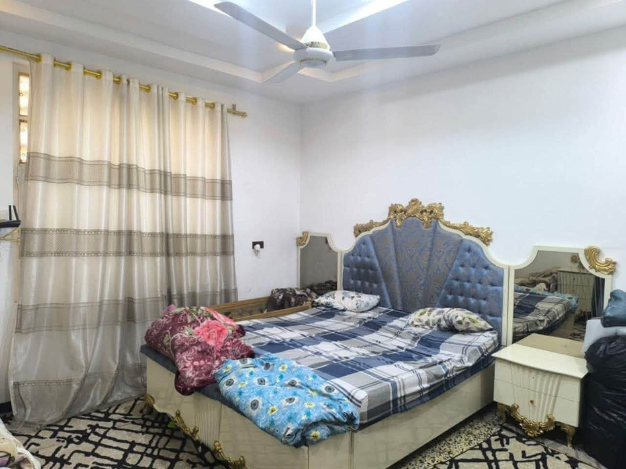 🏡 فرصة مميزة للبيع – بيت طابق واحد (ركن)
📍 الموقع: خلف محطة حمورابي – يبعد 200 متر فقط عن شارع بغداد
📐 المساحة:. 107 متر
📄 النوع: زراعي (سند 25)
✨ التفاصيل:
• غرفة نوم
• هول
• استقبال
• منور
• مجمع صحيات داخلي وخارجي
• موقع ركن 

📞 للاستفسار:
*********** 

🔥 مميزات قوية:
✔ قريب من الشارع الرئيسي
✔ مناسب سكن أو استثمار
✔ منطقة مخدومة وكامله من الخدمات

الواجهه/8.5
النزال/13.25
المساحه الكليه/107.9

#عقارات_الحلة #بيع_بيت #بيت_للبيع #الحلة #بابل #عقار #استثمار #عقارات_العراق #فرص_عقارية
