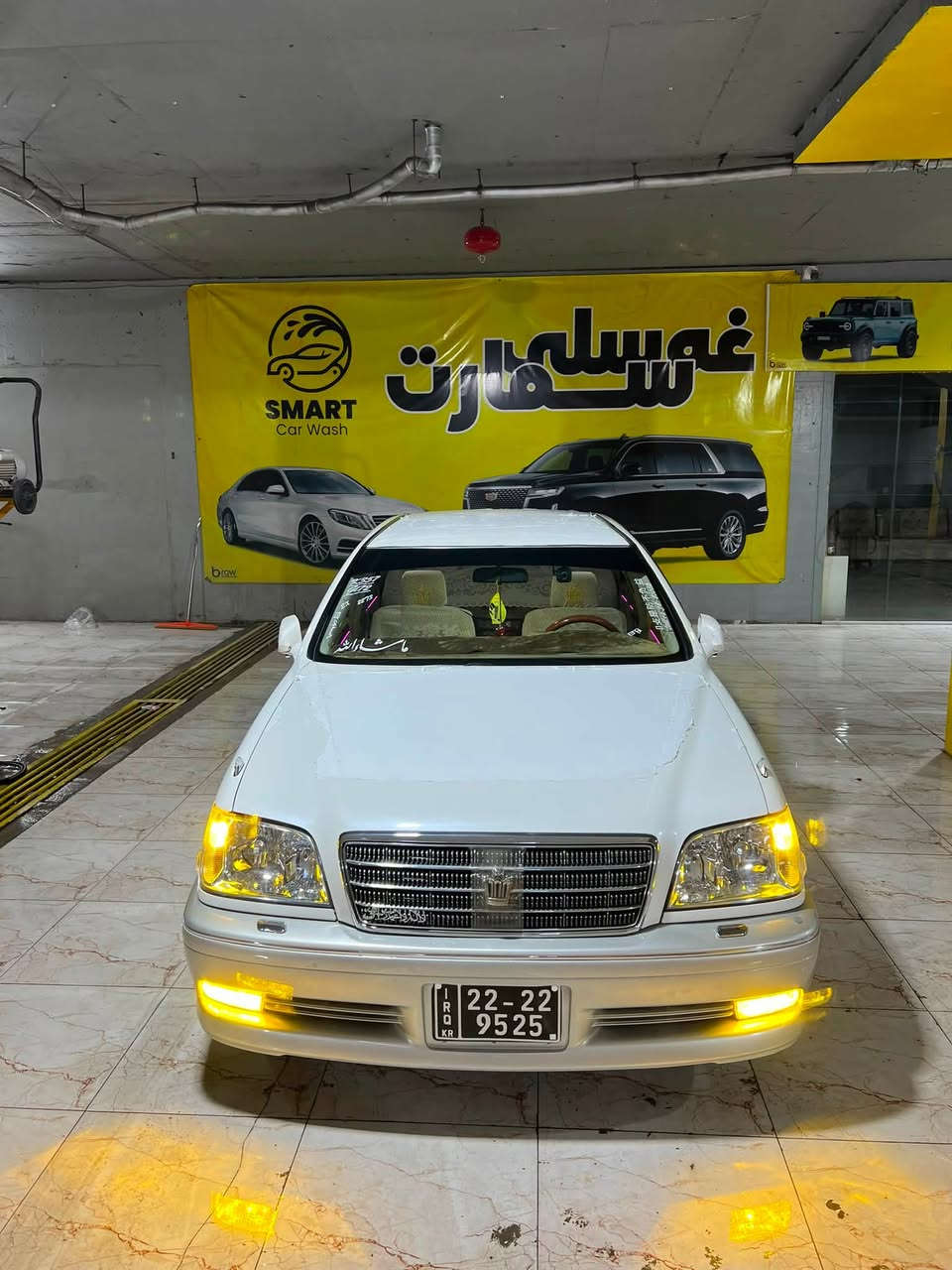 ‎بە ناوی خودای گەورە
***********
***********
‎
مەلیکە موس ٢٠٠٢ d4بچووک
پێش و دوا کریستاڵ
ئاڵتوونی بازاڕ کەم بەنزین خۆر
نرخی ٥٦$ قفڵ و کۆتای بۆ معامەلە تەلەفۆن و چات مەکە
کۆدی هەیە 
١دووگمە
کامێرای ڕیکۆردی جادە
لیدی ١٨ پارچە
باڵی سەر سنوق
شاشە ئایپاد و کامێرای دواوە
٣ سویچی لەگەڵە
‎چوار تایە و ویلی نەجمەی لۆک لۆک 
بێ بۆیاخە بەس شوێن موسی بۆیاخە
‎پاتری تازە کامل کارەبایی مەزبوت
‏‎ئاوێنە دەخەوێت. 
‎ئاوێنە هیتەر.
‏‎هایدرۆلیک و ڕۆن و فلتەر تازە 
‏‎بانس تازە.
‏‎ناو زەرد
‏‎شاشە.. 
‏‎ئێمپریفایەری بیلاد
‏‎ساردوو گەرم بەشەرت...
کامل حەمام کراوە و تاقم وایەری چاک کراوە و کونی گەرمی گیراوە و کامل کاتم کراوە
‎بێ چاڵ و شوخت ..چاڵ بە گیانییەوە نییە ماشەڵا
ئەشیای کاملی ناو سنوقی تیایە
‎سەیارەکە تاقانەیە 
دەعامی بۆ دەعامی بەشەرت
‎ئەگەر موشتەری نیت سەری خۆت و منیش مەیەشێنە چاڵێک و گەڵایەک ببڕە دینارێ مەسرەف و گەڵایەک ببڕە
گۆڕینەوەش دەکەم لەسەر دڵگرتن
شوێن عەربەت
***********
***********
