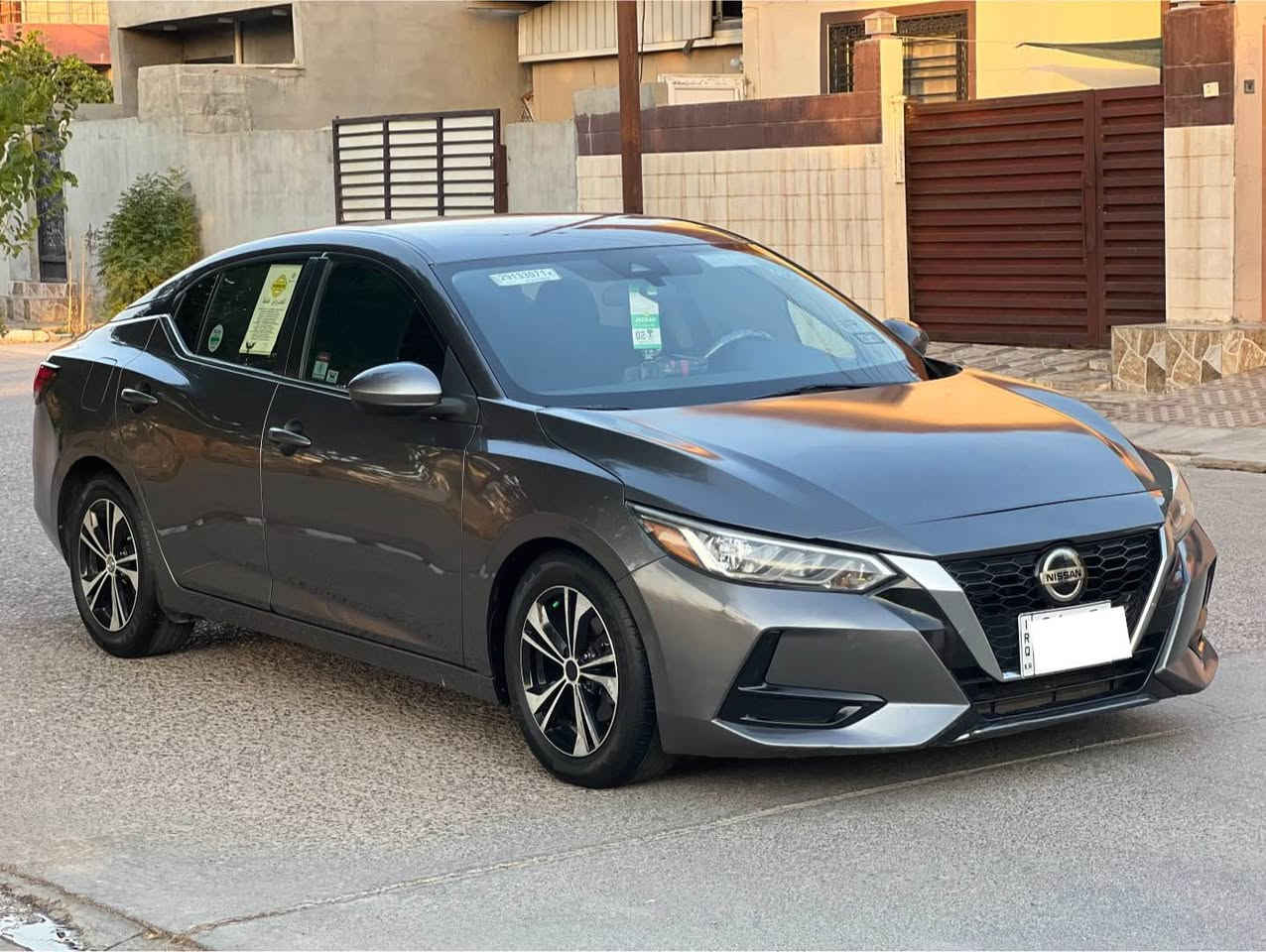 NISSAN SENTRA 
موديل 2020 وارد امريكي لون نفطي

*********** *********** 
حجم محرك 4 سلندر 20 تنفس طبيعي كير محرك شرط سياره ماشيه 99mil
رقم سليمانيه دولي سنويه جديد 
صدر امامي خلفي جديد كهربائيات كل شغال تبريد شغال تخم تاير جديد 
مواصفات 
ويل كروم تشغيل بصمه تحكم ستيرن طرفين نظام قياده نورمل ايكو مانع تزحلق شاشه كاميره خلفي رادار 360 درجه يعني امامي خلفي جانبي تحديد مسار وباقي مواصفات معروفه 
صبغ 2 قطع أمريكا بس بوند بدون دواخل بدون ارباك بل عراق صار الصندوق صبغ بدون دواخل بدون ارباك 

سعر:.(119$) وبي مجال لطيبين
عنوان :.كركوك📍 كركوك, العراق
