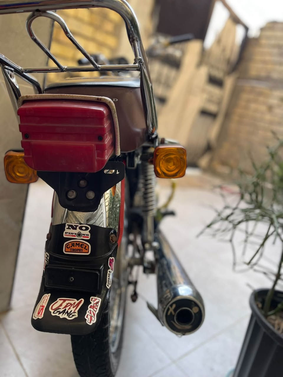 للبيع
🏍️:أيراني 
🟡موديل2021
اوراق اصولي اصولي‼️
دراجه مثل مموضح بصور وبالحقيقه احله 
💵:600قفل لتعبني ولا اتعبك 
وكله تعرف متانه هذا الموديل الدراجه بابا اول 
متواجد واتساب فقط تحب تستفسر على هذا الرقم
***********
