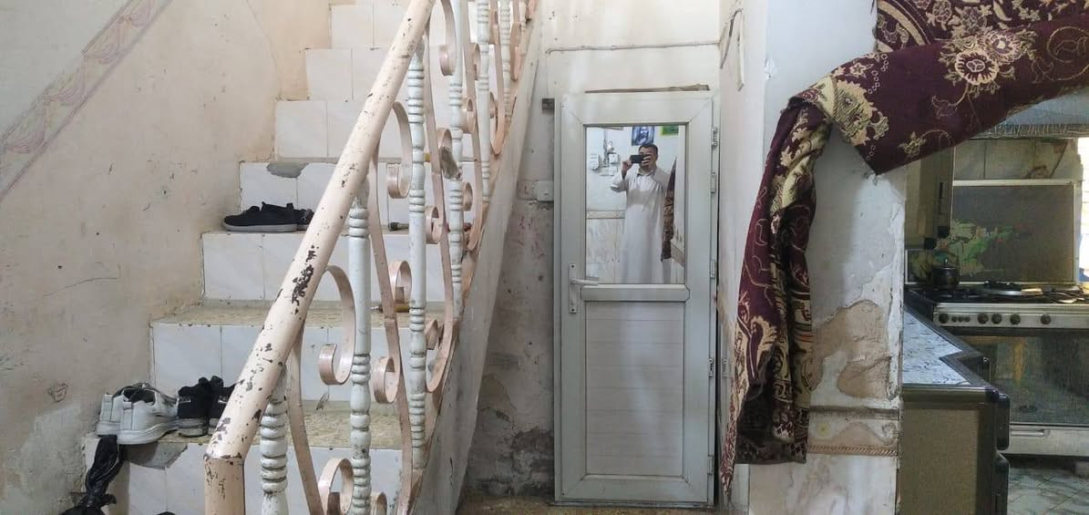 السلام عليكم بيت لرهن 100 متر
مكان حي الميلاد نصر خلف تجاري مباشر بجهة الميلاد 

 بالفرع مال ماكولات المذاق خامس بيت عن ركن خلف تجاري 

سعر الرهن 30 قفل وهذا امامكم البيت منطقة الذهبيه هادئ سوك

 مدارس كله يمك البيت مباشر بدون دلاليه *********** رقم الهاتف
