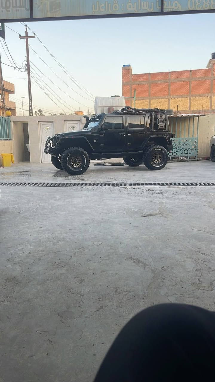 جيب لانكر موديل 2017 سيارة مابيهة اي نقص مكينة 3600 سيارة مزودة فول من شكل وبرمجة ضررهة جاملغ الخلفي فقط
العنوان/ديالى بعقوبة
التصال/***********
الشراي يتصل ممتواجد علفيس
السعر /190 وبيهة مجال
