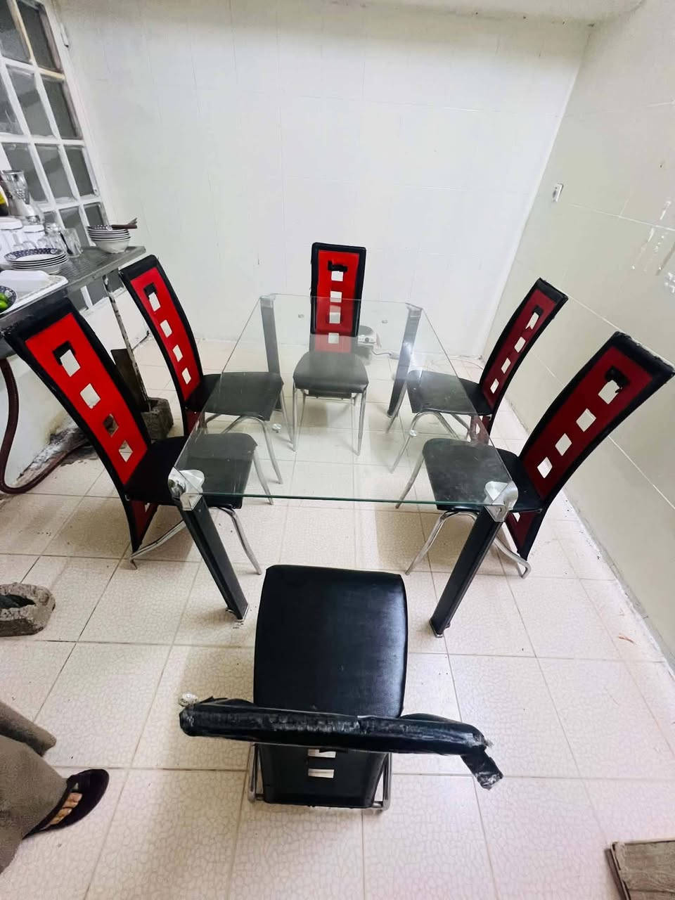ميز طعام و6كراسي
مكلف شراي اتصل بالرقم***********
