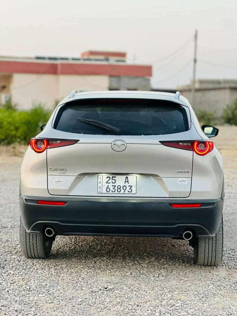 السلام عليكم 
معرض الناصر 
🚗 مازدا CX-30
📌 الموديل: 2024
🎨 اللون: سيلفر مميز
⚡ الفئة: S Select Sport 
📝 المواصفات:
 شاشة وسطية ذكية مع طبلون رياضي وعدادات ديجيتال واضحة.  
 ماشية مسافة قليلة جداً (7,221 كم).  
 الداخلية جلد أسود فاخر ونظيف، گير ومحرك بحالة الوكالة (شرط السحب والفحص).
 التبريد وكلشي شغال، بصمة شبابية ورياضية متكاملة.
 (رقم كركوك - شهداء)
📍 الموقع: كركوك / الزاب صبيح تحتاني 
صور الضربه موضحه بالمنشور 🪽
📞 للإستفسار والسعر، يرجى مراسلة الصفحة أو الاتصال على الأرقام المثبتة: ***********
(أهلاً ومرحباً بالجميع، شراي حقيقي ما نختلف وياّه) 🤝
