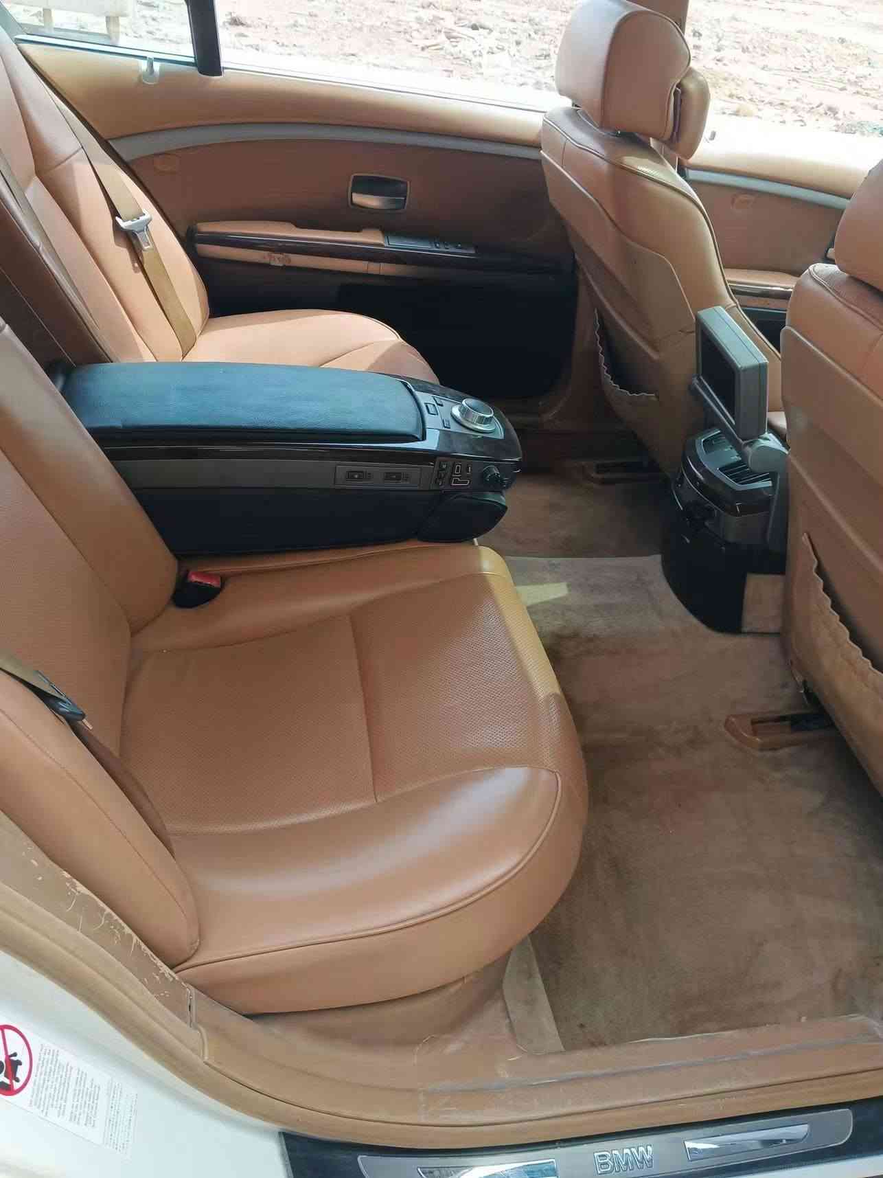 بي ام دبليو ٧٤٥ • ٢٠٠٤ • رقم بغداد
