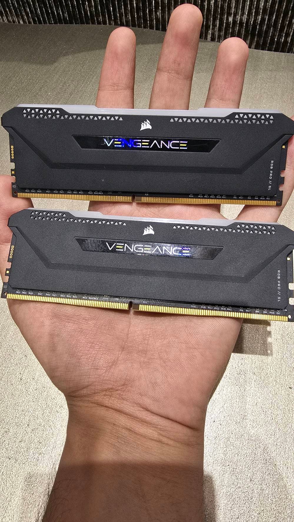 كورسير • DDR4 ٣٢٠٠ • ١٦جيجا