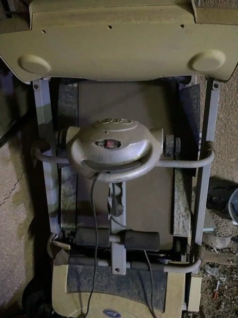 جهاز جري عاطل سعره 50 الف بي مجال  هذه رقم صاحب الجهاز ***********