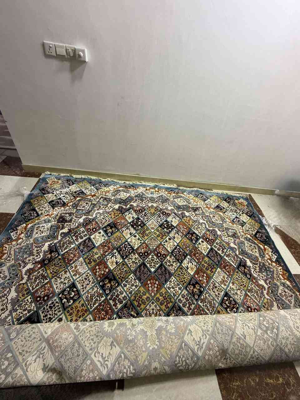 مجموعة سجاد ممتازة ونظيفة للبيع بسعر مناسب جداً! ✨
بأسعار مناسبة، سجاد بحالة ممتازة وجاهز للاستخدام (نظيف جداً وخالي من أي ضرر، فقط قطعة واحدة تحتاج غسل وموضحة بالصور بكل أمانة):
​📌 تفاصيل القطع والأسعار:
​🔹 سجاد (جوزي مع تركوازي):
​القياس: 3 \ 5 متر
​السعر: 300 ألف دينار
​🔹 سجادة باللون السماوي:
​القياس: 3 \ 6 متر
​السعر: 200 ألف دينار
​🔹 سجادة باللون الجوزي مع ورد بنفسجي:
​القياس: 3 \ 4 متر
​السعر: 150 ألف دينار
​💡 ملاحظة: السجاد شرط النظافة والسلامة من أي شق أو تلف.
​📍 المكان: [كربلاء حي التحدي]
📞 للتواصل والاستفسار:  الرقم: [***********]
