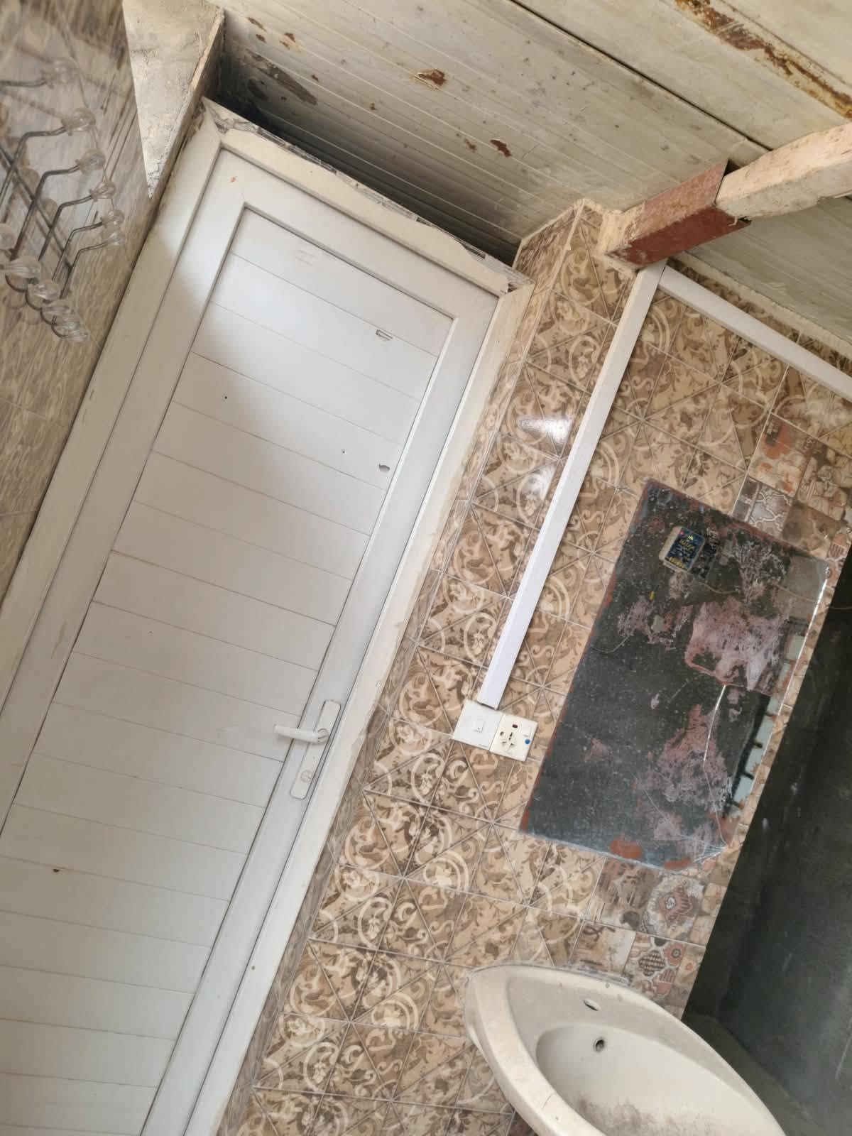 امين ثانيه • ٨٠م • واجهة ٥م