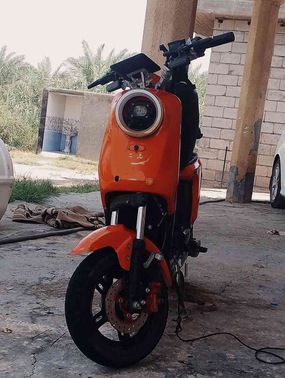 سلام عليكم 
دراجه للبيع R9نضيفه بطارياتهه شويه تعبانات وشاحنتهه موجوده  ويرادلهه تعديلات بسيطه السعر 275قفل مكاني بغداد المحموديه الرقم *********** وبي واتساب
