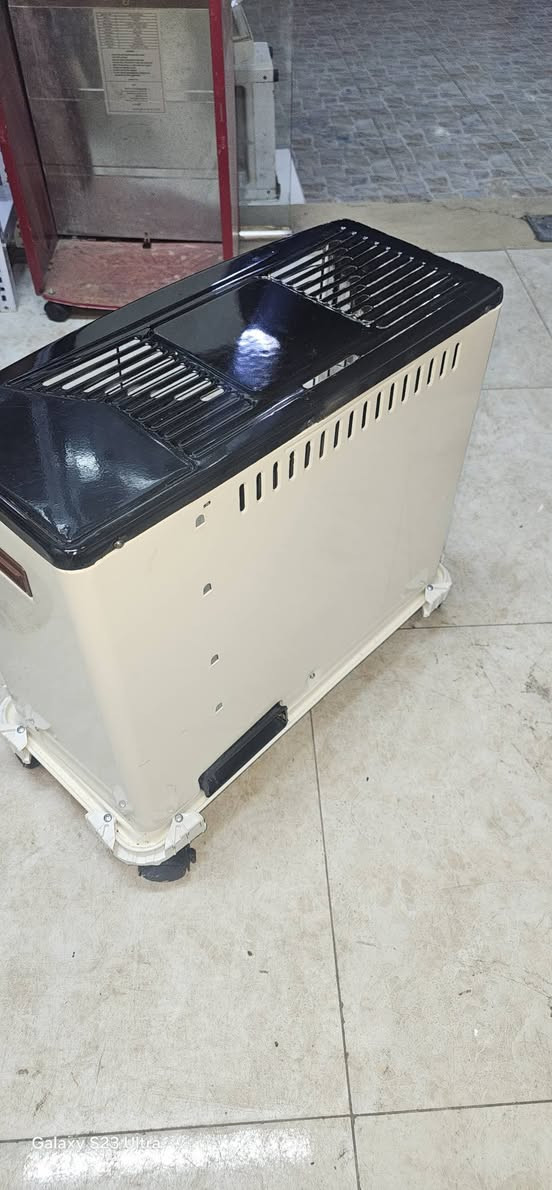 صوبه نفطيه يابانيه من نوع عشتار شكل توربو سعر ١٥٥ مجال قليل ت *********** دهوك, العراق

نص مكتوب في الصور:
- Galaxy S23 Ultra