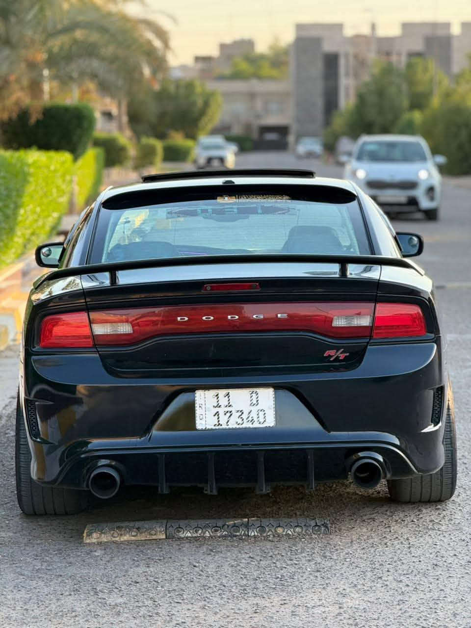 سلام عليكم خاص مغلق نتصال فقط
جارجر. موديل 2012.  السعر 123
كفالة عامة فقط بنيد محدث. الباقي مكفول
مكان بغداد. رقم.    *********** 
رقم بغداد بسمي تحويل ثاني يوم 
كير محرك تايرات حدادة كفالة 
موصفات فول الخير   
بصمة ابواب صندوق. فتحة سقف 
كامرة شاشا حساس خلفي امامي ويل 20 نجمة 
مرايات قلابي وي البك  كلاصات حار بارد 
رادار جانبي تحكم ربع جهات تبريد قطعتين
كشنات حضن كشن كهرباي  داخل روز رايز
