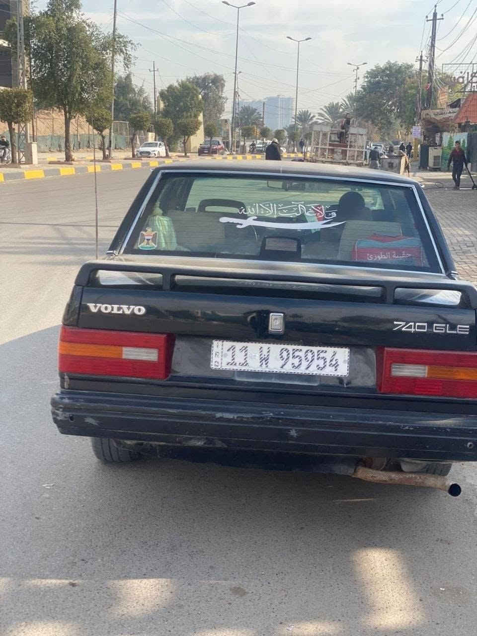 ‏فالفو 740 بلادية كيرو ومكينة انضاف الحدادي نظيفة كهرباء كل شغال تبريد شغال عازة غاز رقم بغداد إنجليزي سيارة باسمي 
مكان  نجف 
السعر 52وبيها مجال 
واذا اكو مراوس حسب الاتفاق 
واتساب مازنجر متواجد 
رقم التلفون ***********
