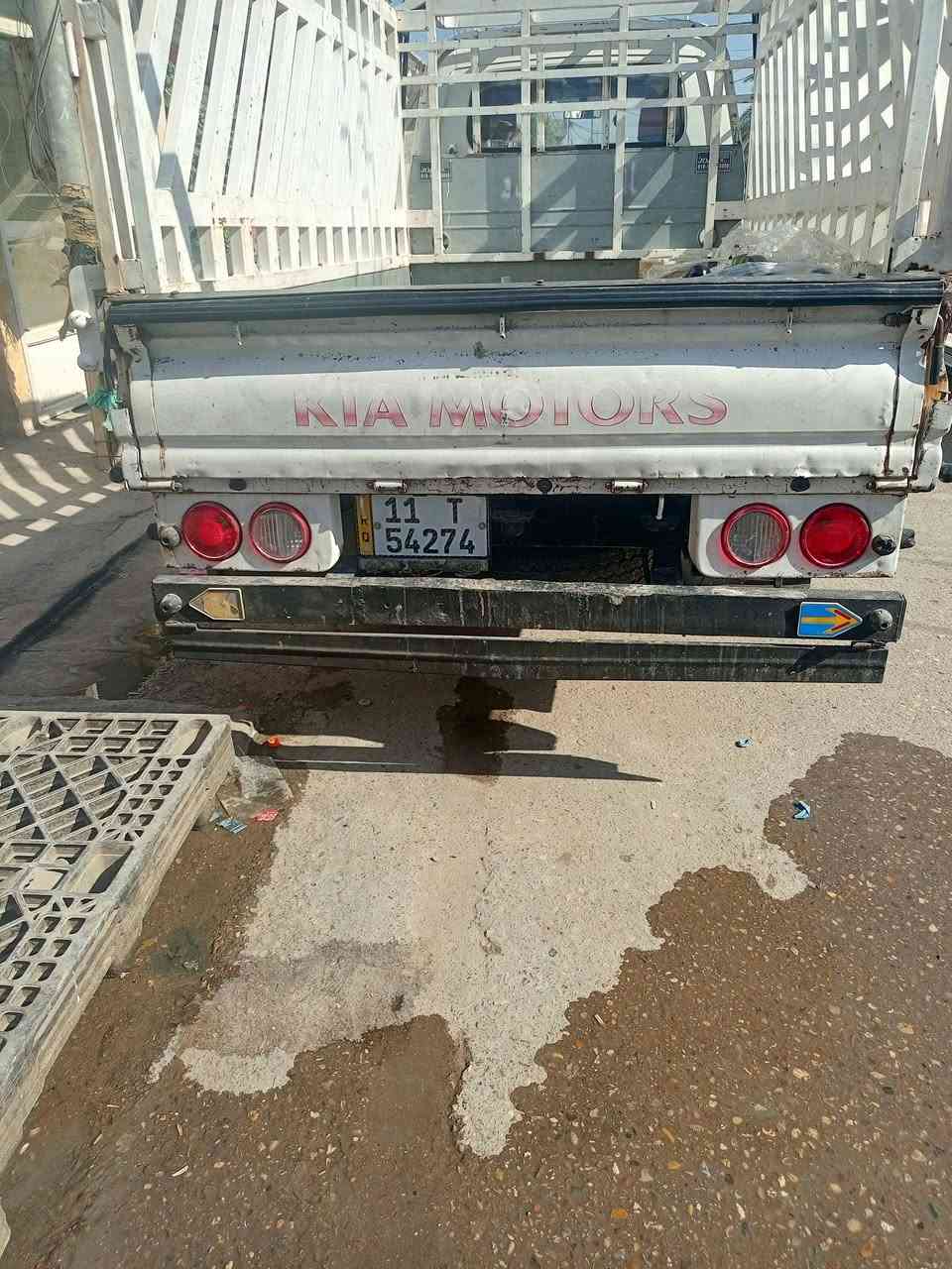 السلام عليكم
كيا فحل موديل 2015 رقمها بغداد انكليزي شرط التحويل 
مكينه 4000 جديده لا صرف ولا بخار ولا تنقيص 
وكير ومكينه واكسل وشاصي ورقم شاصي كل مكفول 
تخم تاير جديد شاده محجر بوري تفصال جديد 
تحويره 14 وستد27 سياره جاهزة كبل لشغل 
السياره مكفوله من الضربه والكص والتبديل والصبغ 
العنوان بغداد الجزيره السياحيه السعر 130 وبيه مجال بسيط الرقم ***********
