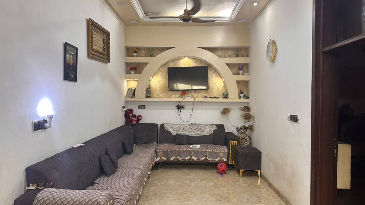 دار للبيع المساحه ١٥٠ متر طابو صرف زراعي سند ٢٥ الموقع كورنيش ديالى قرب النافورة للاستفسار مكتب الحسن للعقار ***********

