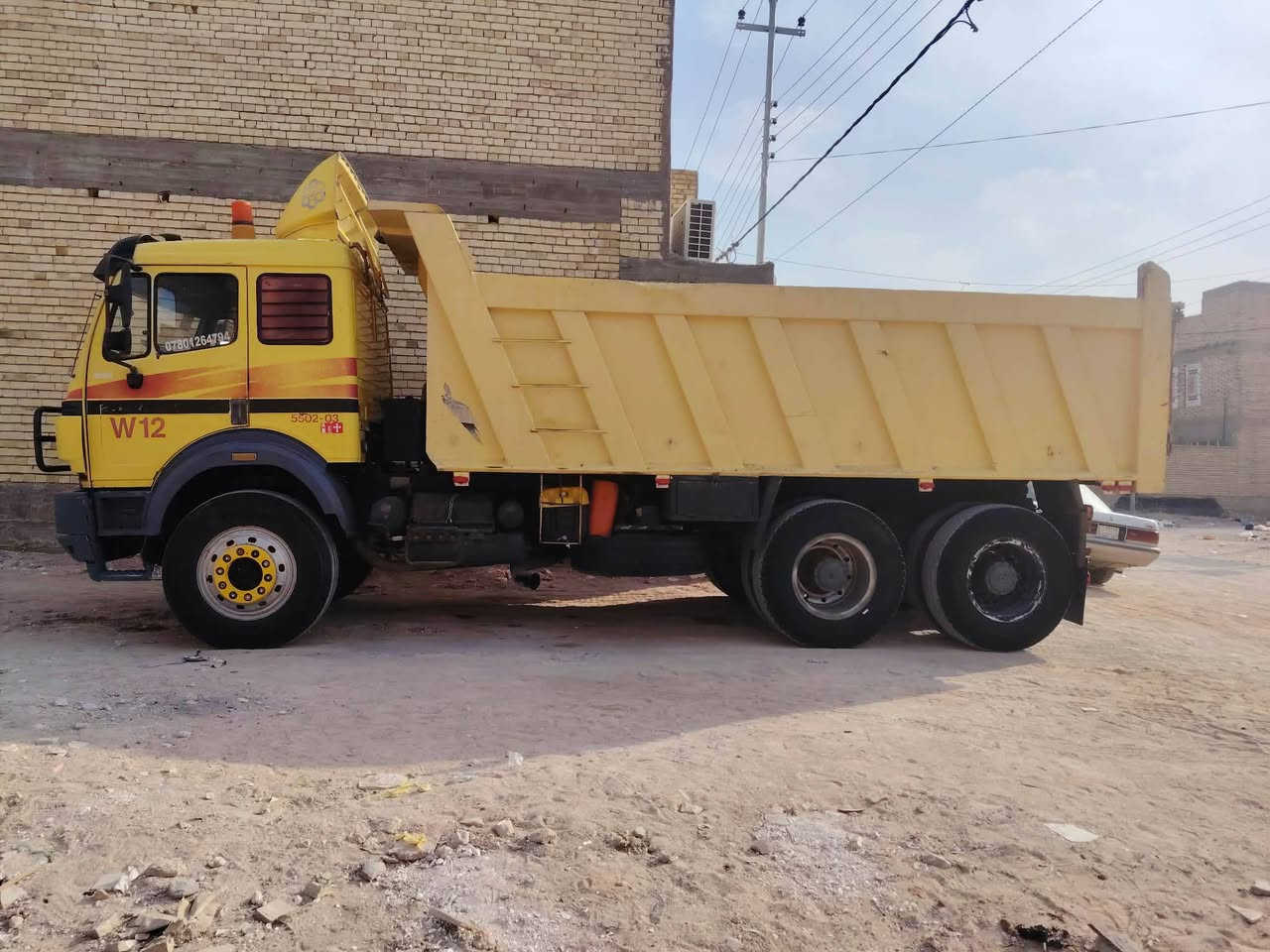 السلام عليكم سياره للبيع البي موديل 96 مجموعه جي اف كير فافون مكينه 44 شاصي مكفول وسياره بااسمي سياره مابيه ولاقطره صبغ ***********
