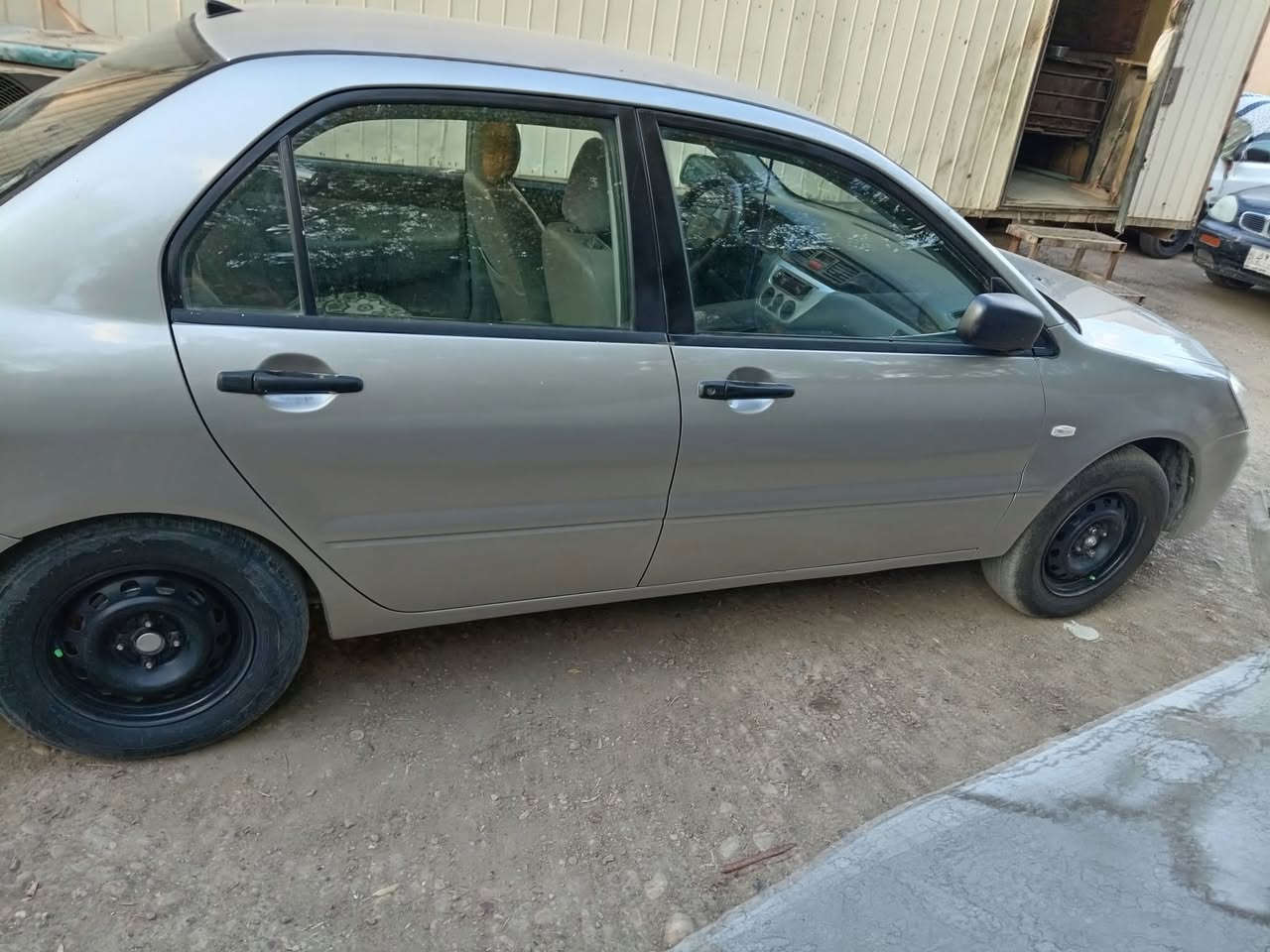 لانسر • ٢٠٠٥ • كير عادي