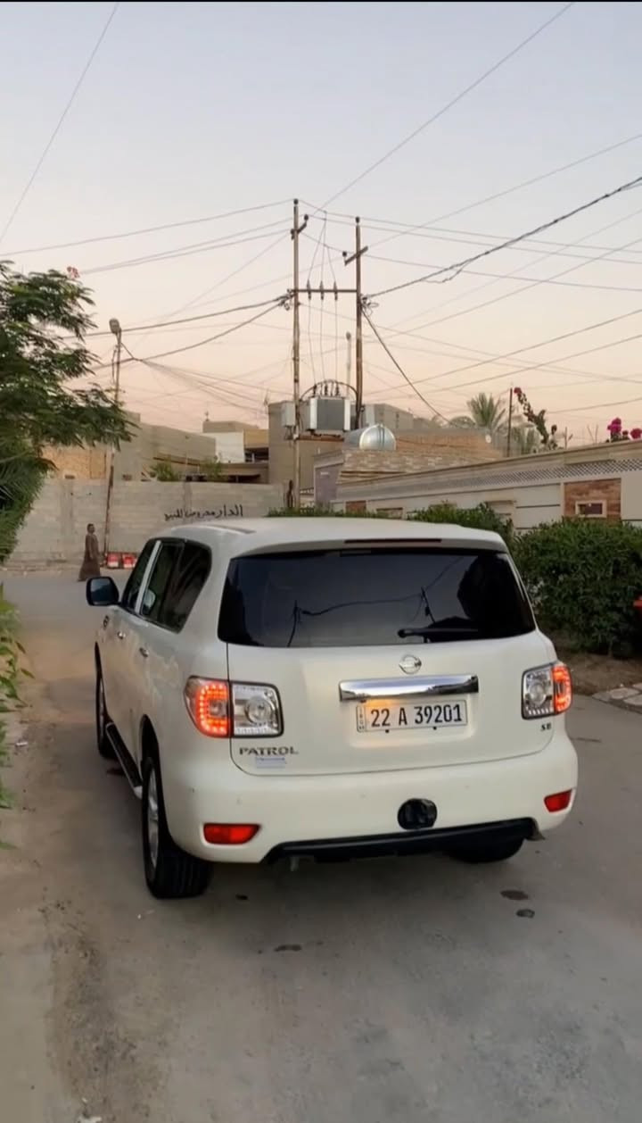 السلام عليكم باترول ٢٠١٣ محرك se مرغوب بيهه دعاميه اماميه وتعديل بارد جاملغ خلفي عليهه سيرفس كامل مناقصهه اي شي 
السعر ١٩٥ مكاني الانبار ***********
