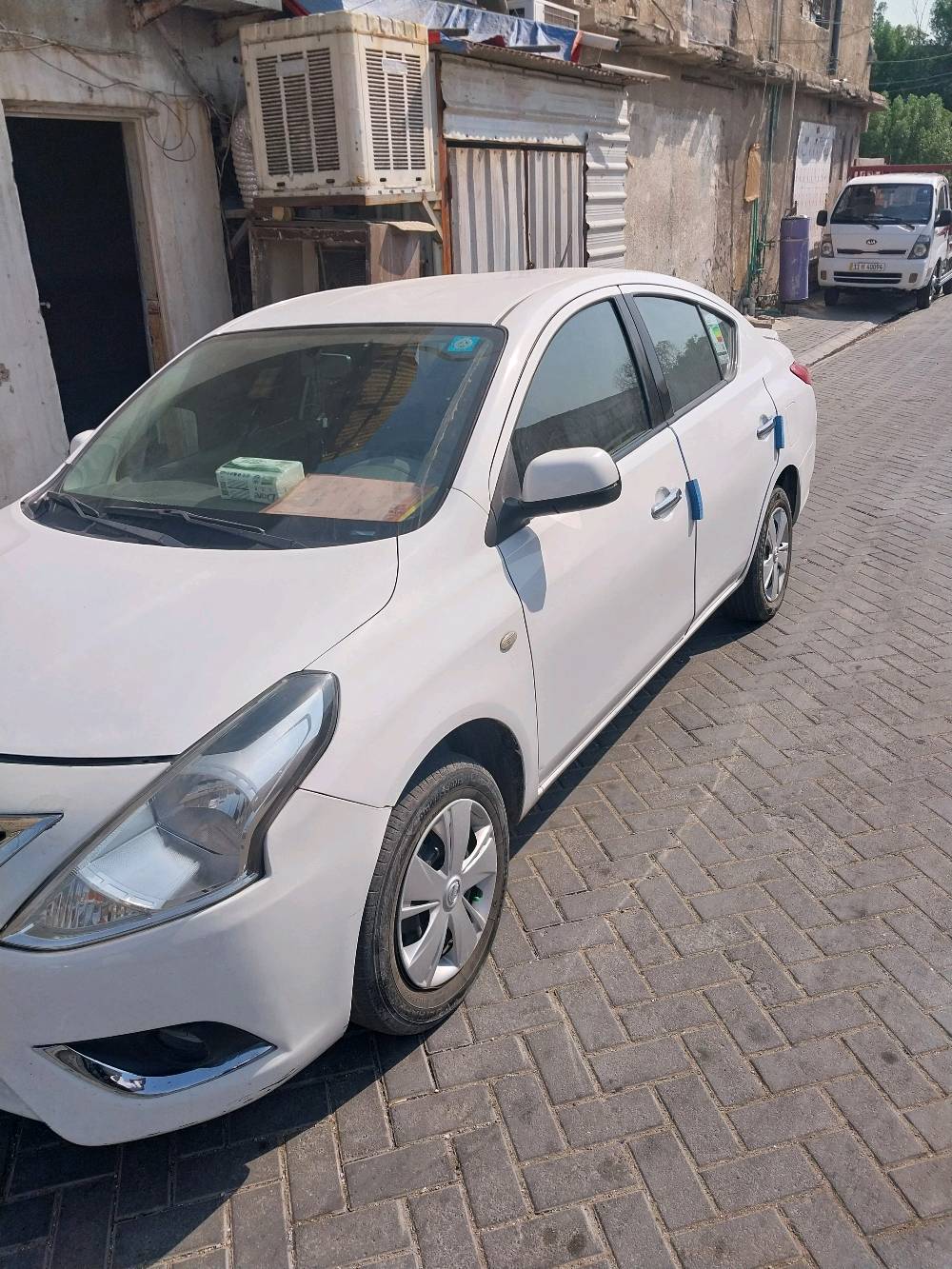 سني هندي بليته زركه موديل 2019 مال جناي سنويه باسمي رقم انكليزي  محرك وكيري وتبريد كفاله ماشيه ١٢٠ ألف سياره نظيفه بيهه ضربه بالصندوق على البارد مرجعينهه مو قويه الضربه وتجي وشوفهه بنفسك وتحكم انته افضل  السعر ٩٠ ورقه مكانهه في مدينة الصدر كياره قطاع ٦٩ قرب جامع القدس