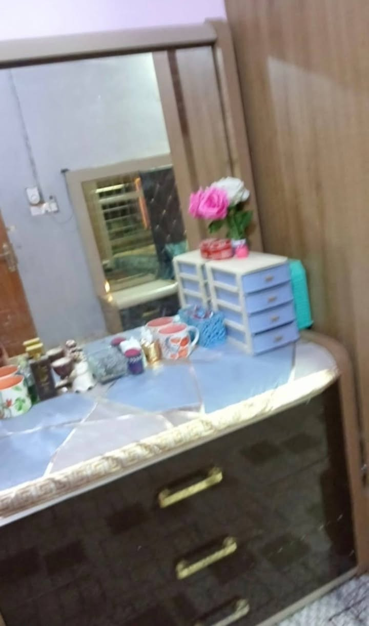 غرفه تركي اصلي  السعر350وبيه مجال بصرة كرمة علي ***********
[١٤‏/٨، ٩:٠٧ م] امي: العنوان كرمه حي رساله الرقم ***********
