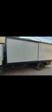 هونداي بوكس الجانبين سلايت وبابين من الخلف موديل ٢٠١٠ بحاله جيده جدا م...