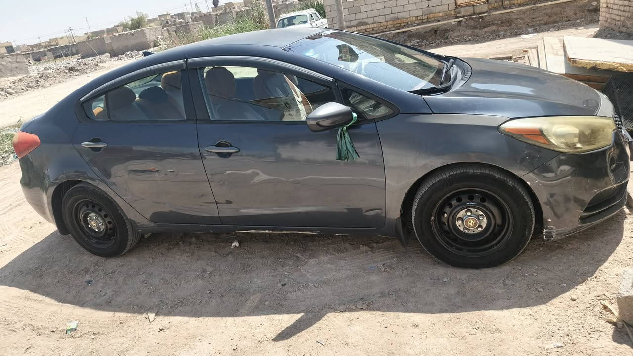 سلام عليكم سياره فورتي وارد امريكي مديل 2016 سياره مكفوله حداديه تخم تاير تبريد ثلج مكينه 2000 دوش رقم انكليزي ذي قار سياره خير من الله رقمي *********** مكاني سوق الشيوخ سعره خاص وبيك خير وتدلل
