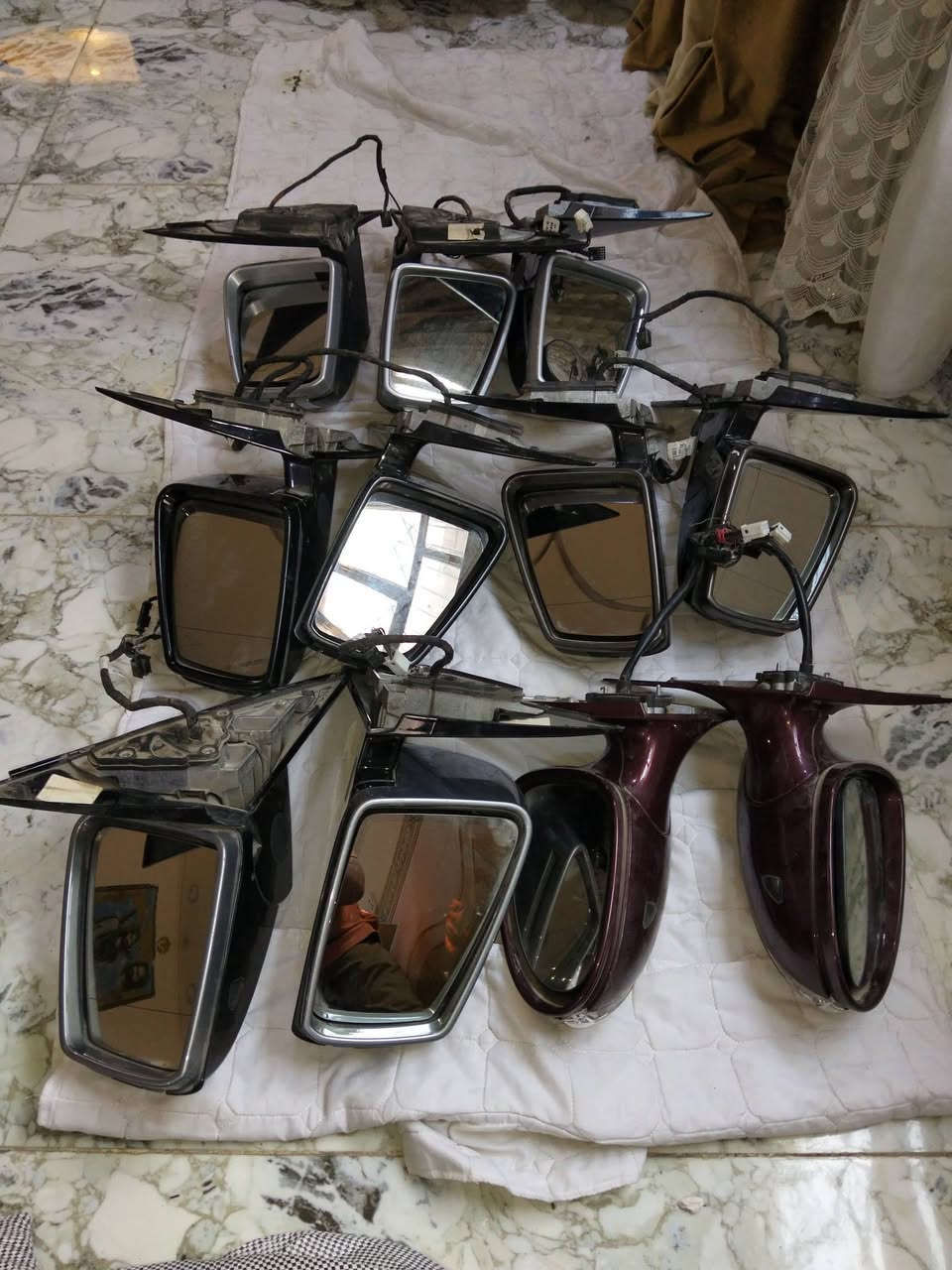 مري جانبيه حجم 212 و121 زوج واحد جوه سعر السوك وارخص للاستفسار الاتصال ***********

