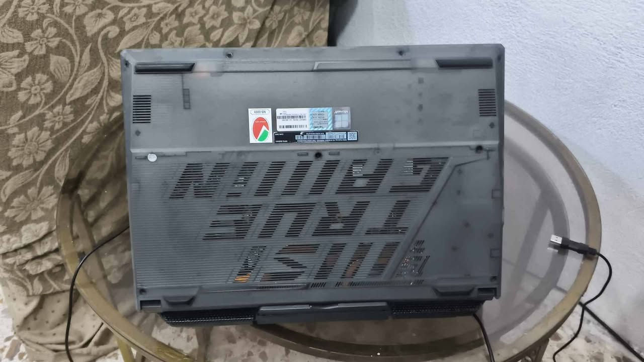 السلام عليكم للبيع او المراوس  MSI RTX 3050 8 
المعالج 5i جيل 13 
ذاكرته 512 او 1 تيره ماعرف بل ضبط
السعر مليون و100 وبيه مجال بسيط جدا
مكاني بغداد الدوره والحاسبه نضيفة جدا شخط مابيها معه كارتونتا وشاحنته وماوس 
*********** بغداد, العراق
