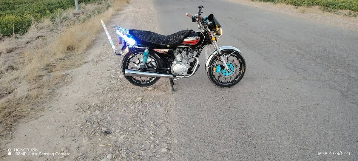 السلام عليكم دراجه للبيع نامي برو هونزده موديل 25محرك 200cc شرط مكفوله كفاله عامه اوراق موجوده بصمات موجوده جمبزه فول السعر خاص او اتصل ***********

نص مكتوب في الصور:
- HONOR X9b 108MP Ultra-Sensing Camera ١٨:٢٥ ١٤٠٣/٠٩/٢٦
- HONOR X9b
- 108MP Ultra-Sensing Camera
- ۱۸:۰۷ ۱۴۰۲/۰۹/۲۴