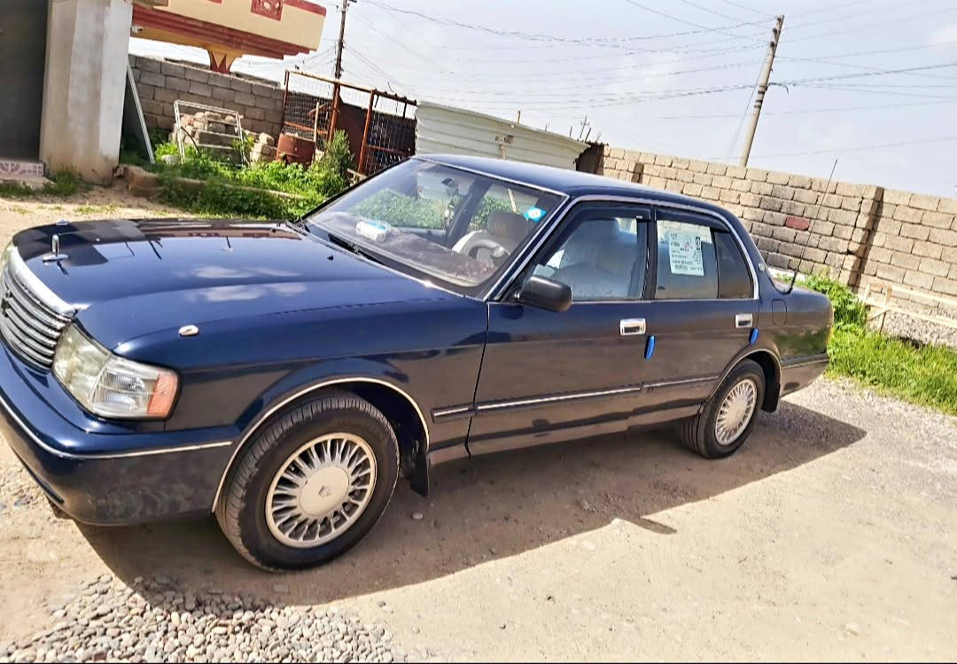 سوبر كراون أرنب ٩٢ محور نينوى رقم دولي نيلي كير محرك بطه ماشاءالله( ٢٥٠٠) سنويه ل (٣٠)صبغ احزام السياره بسمي شرط التحويل (٥٧)$وبيه مجال للشراي مكاني الشرقاط السياره فقط نقص التبريد صدر كهربائيات كلها كامله للإستفسار(***********)
