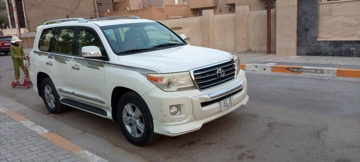 السلام عليكم اخوان لاندكروز 2014  مكفوله كفاله عامه للبيع او المراوس 36500$
مكاني بغداد
***********
