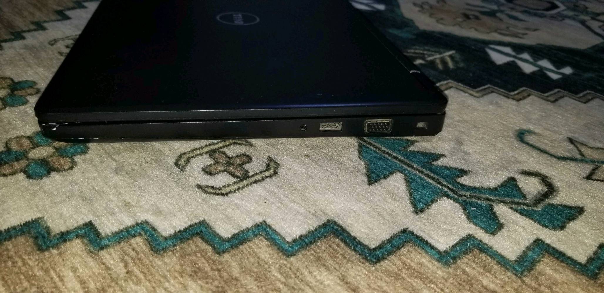 💻 لابتوب للبيع

• الجهاز مستخدم وحالته زينة ونظيف
• المعالج: Intel Core i5-7300U 2.60GHz
• الرام: 8GB DDR4
• التخزين: 256GB
• كارت الشاشة: Intel HD Graphics 620
• Wi-Fi شغال
• جميع المنافذ شغالة
• الجهاز مجرب وكلشي بي شغال
• الشاحن موجود
• بيه كسر/ضرر بسيط بإطار الجهاز من الجهة اليسرى، مثل ما مبين بالصور، بس ما يأثر على تشغيل الجهاز

💰 السعر. 150,000 دينار قابل للتفاوض بشكل بسيط