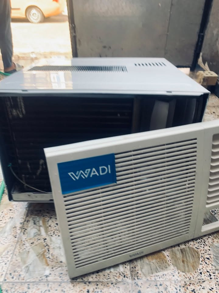 السلام عليكم مكيف للبيع نوعية WADL مستخدم شي بسيط كامل ما بي اي نقص العنوان بغداد العبيدي شارع الشهداء الاولئ شارع المحافظ الاستفسار عن هذا الرقم :***********
