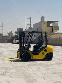 كوماتسو • ٢٠١٥ • طن ونص