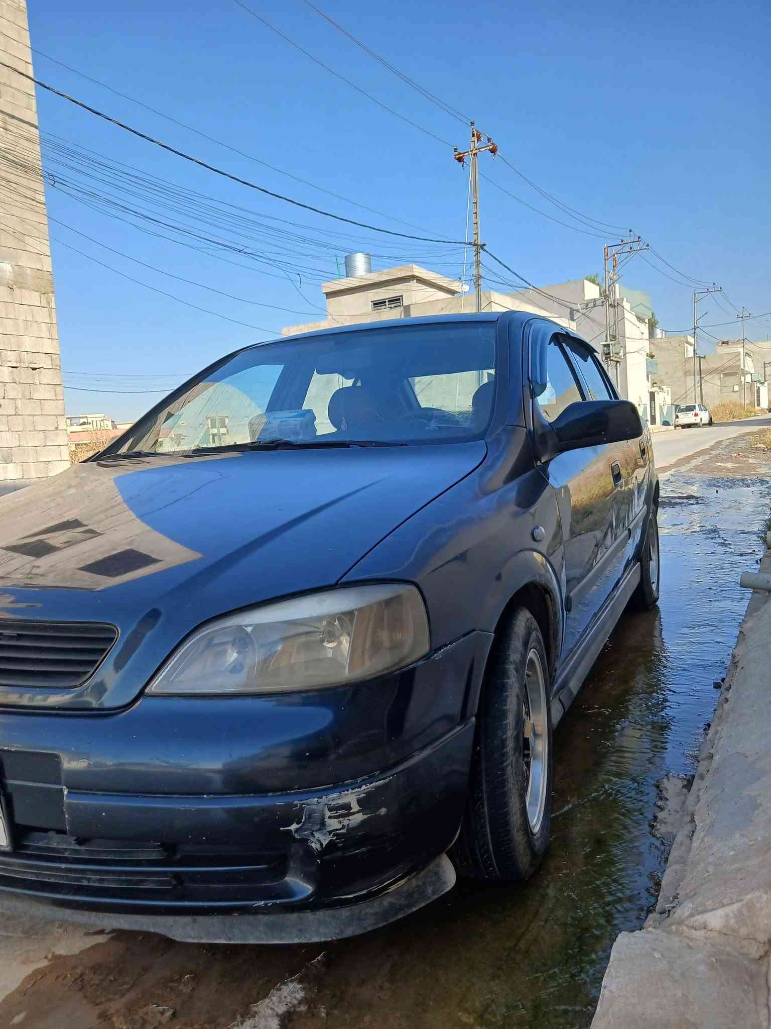 استرا موديل 2002 رقم نينوى بيها تقحيل وبيها رش السقف والبوند فقط بدون معجون مكينة كير مابيهم شي تخم تاير وسط ويل BBS وكالة السنوية لل 2027 السعر 50 للستفسار ***********
