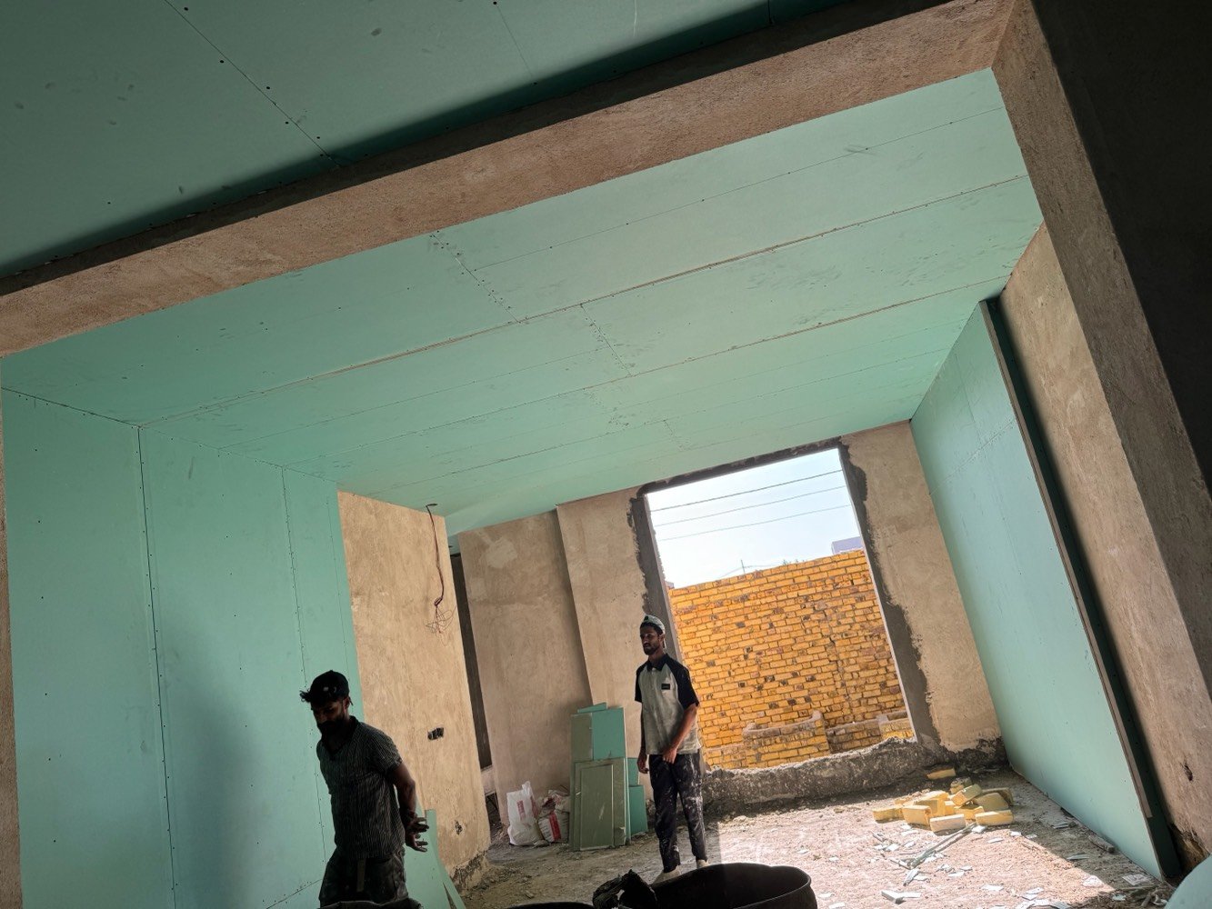 كادر الأخوين جبس بورد واجهات صبغ داخل وخارج مكتبنه سريع المعلمين الخوين لفوم التركي ***********