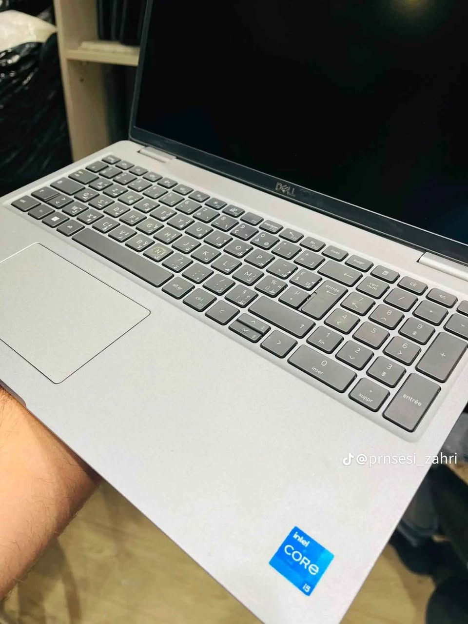 ديل ٥٥٣٠ • كور i5 جيل ١٢ • SSD ٢٥٦جيجا