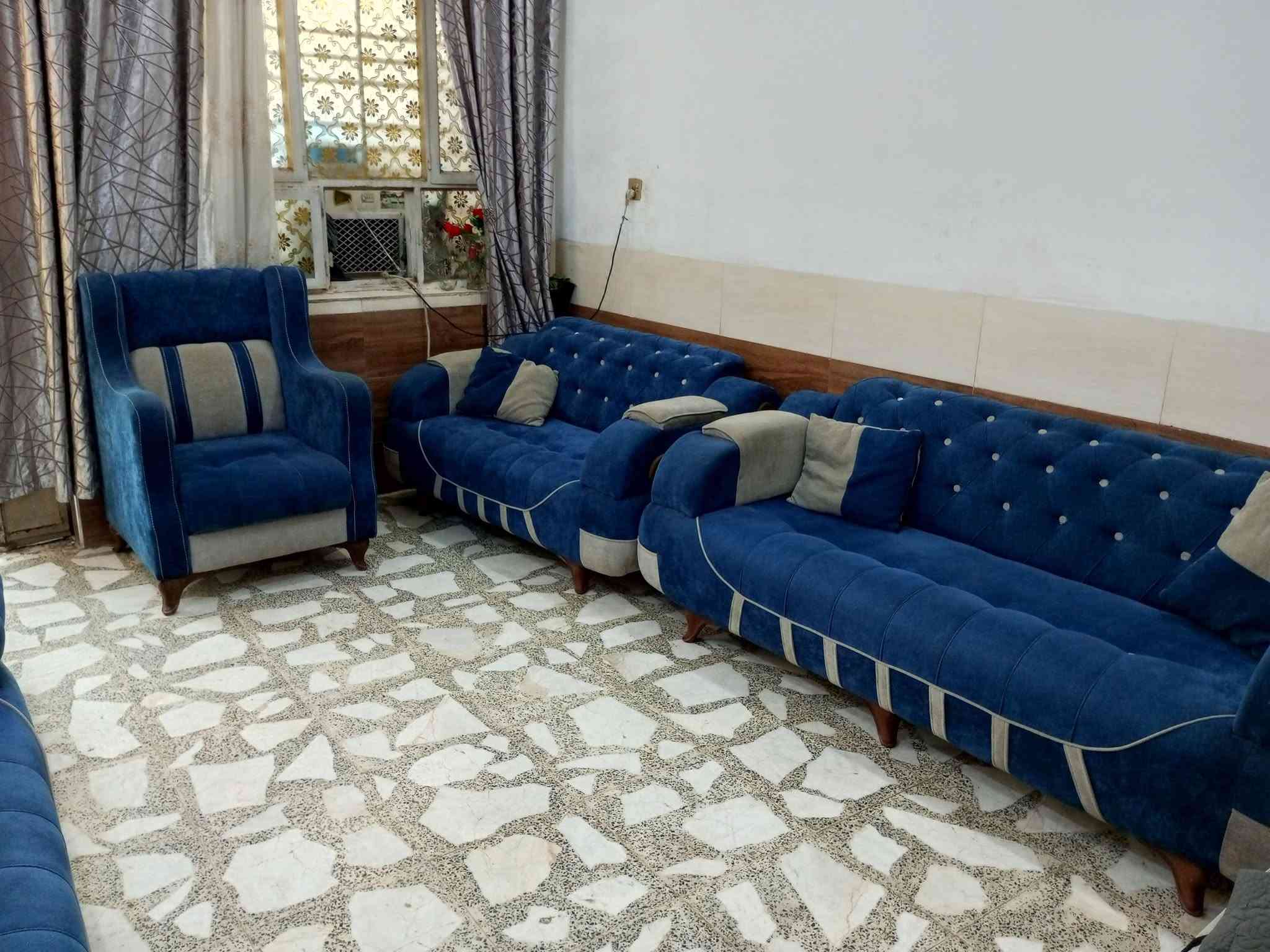 تخم عشر مقاعد تركي اغراض بيت نظيفات كلش *********** بغداد حي الجهاد
