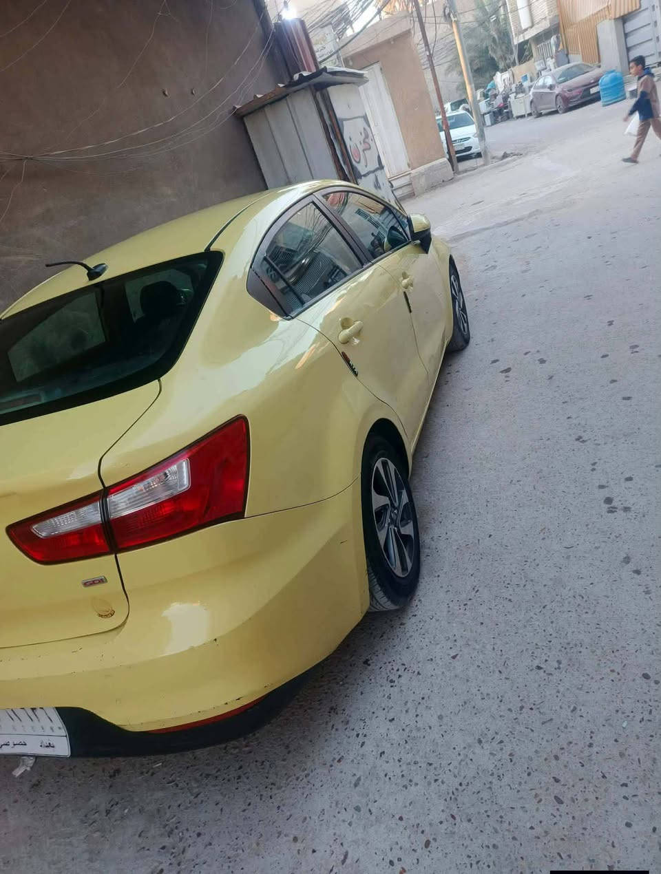 السلام عليكم ورحمة الله وبركاته
لبيع كيا ريو موديل 2016
رقم بغداد خصوصي لونها بلادي بدون صبغ 
محرك 1600
وارد امريكي بدون حادث وصبغ وتبديل فقط بارد باب خلفي 
جاهزه مكينه گير حداديه تبريد 
محرك مكفول لافتح لاتبخير 
موجوده بلكوت للاستفسار ***********

نص مكتوب في الصور:
- IQ