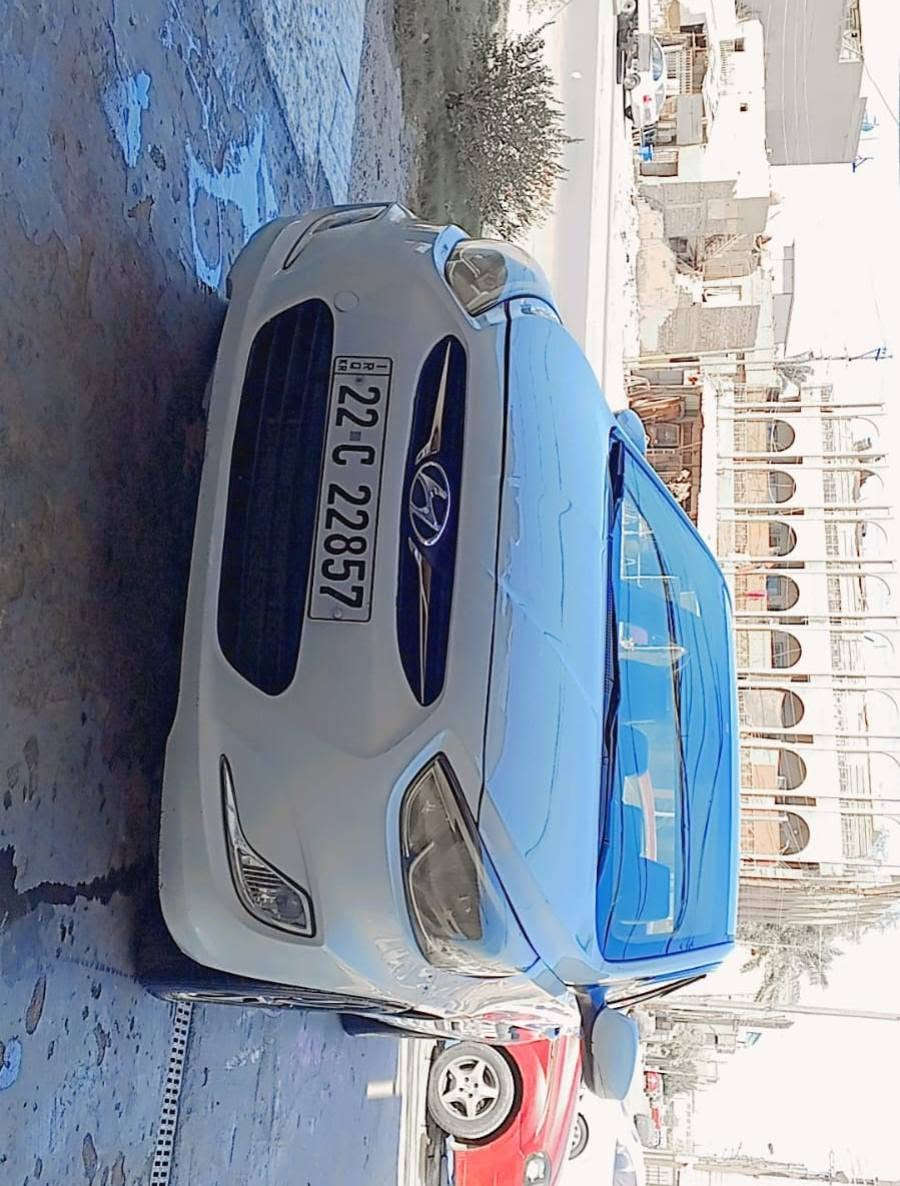 السلام عليكم للبيع هونداي اكسنت خليجي موديل 2011 رقم اربيل السنويه ابأسمي اتريد تحويل اتريد وكاله اني حاضر السيارة جاهزه مابيه اي نقص وبعد احله من الصور صدر جديد تبريد ثلج ويل كب حجم 15 جديد كهربائيات كله شغاله وشادله منظومة غاز السيارة فول ماعده الفتحه شاشه كامره دواره الكشنات مدوشمه غرفته جديده كير محرك نظيفات ناعمه السيارة مكينه 1600 دوش قطرتين بيه مكانات صبغ اثر اشخوط وبونيد جنطه قماره تكم مكفولات لاضربه ولا صبغ السعر 73 ورقه وبيه مجال مكان السيارة بغداد للاتصال *********** وبي واتساب
