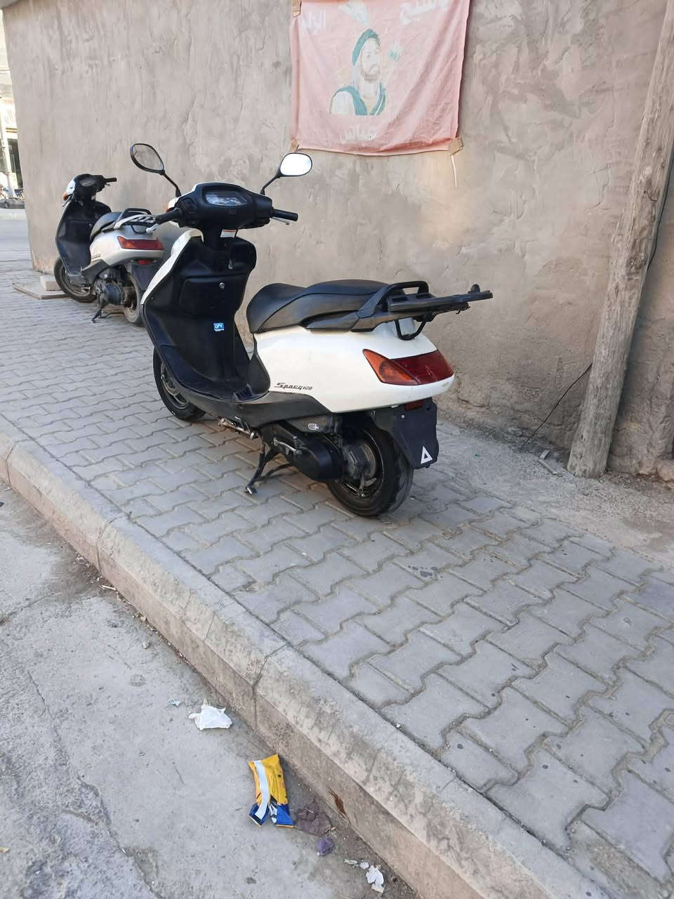 دراجه سبيسي ياباني كفرات وكابريتر بلاديه ياباني مختمهكلهه بلاديه مكينه نعومه فول جاهزه كل نقص مابيه الهاتف *********** المكان كوت الزهراء
