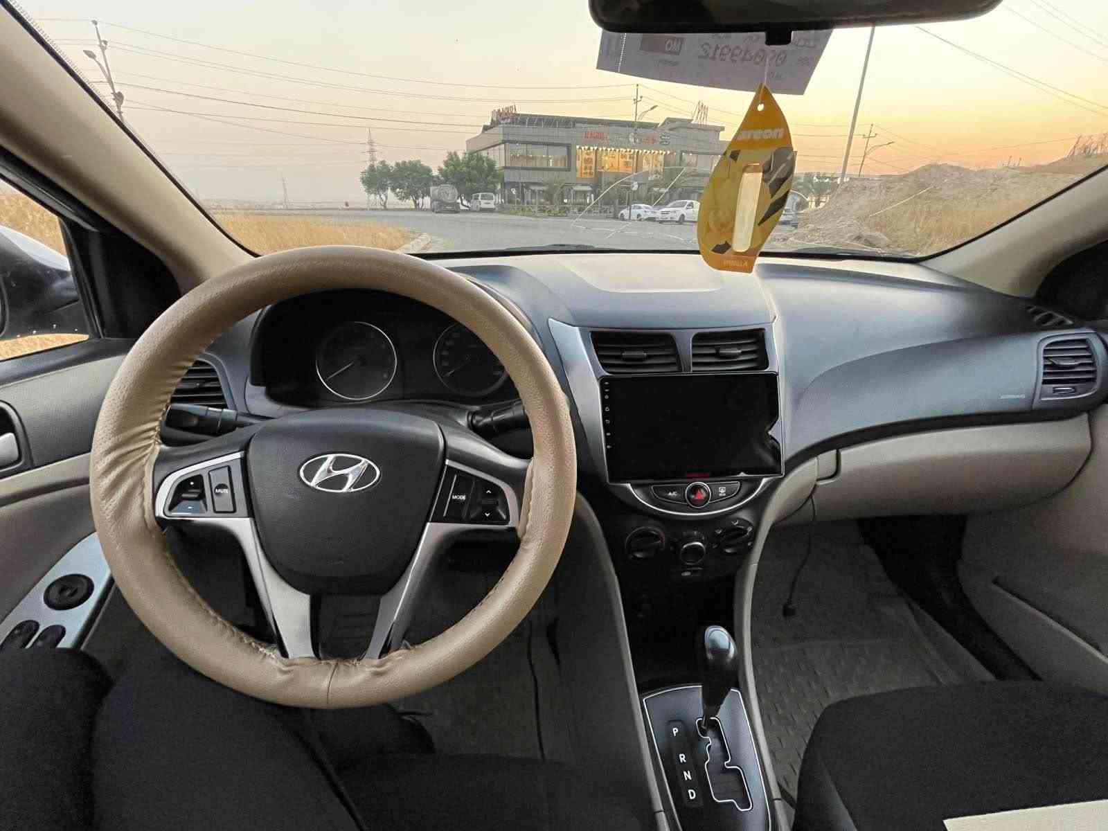 للبيع نقداً…. هيونداي اكسنت موديل ٢٠١٨… واود خليجي… كير اوتو… محرك ٤ سلندر… بدون دعم ولا صبغ مكفولة من كل النواحي وكلهه وضع شركة…. المكان دهوك… السعر ١٠٦ ومجال بسيط… للاستفسار 
***********
*********** دهوك, العراق

