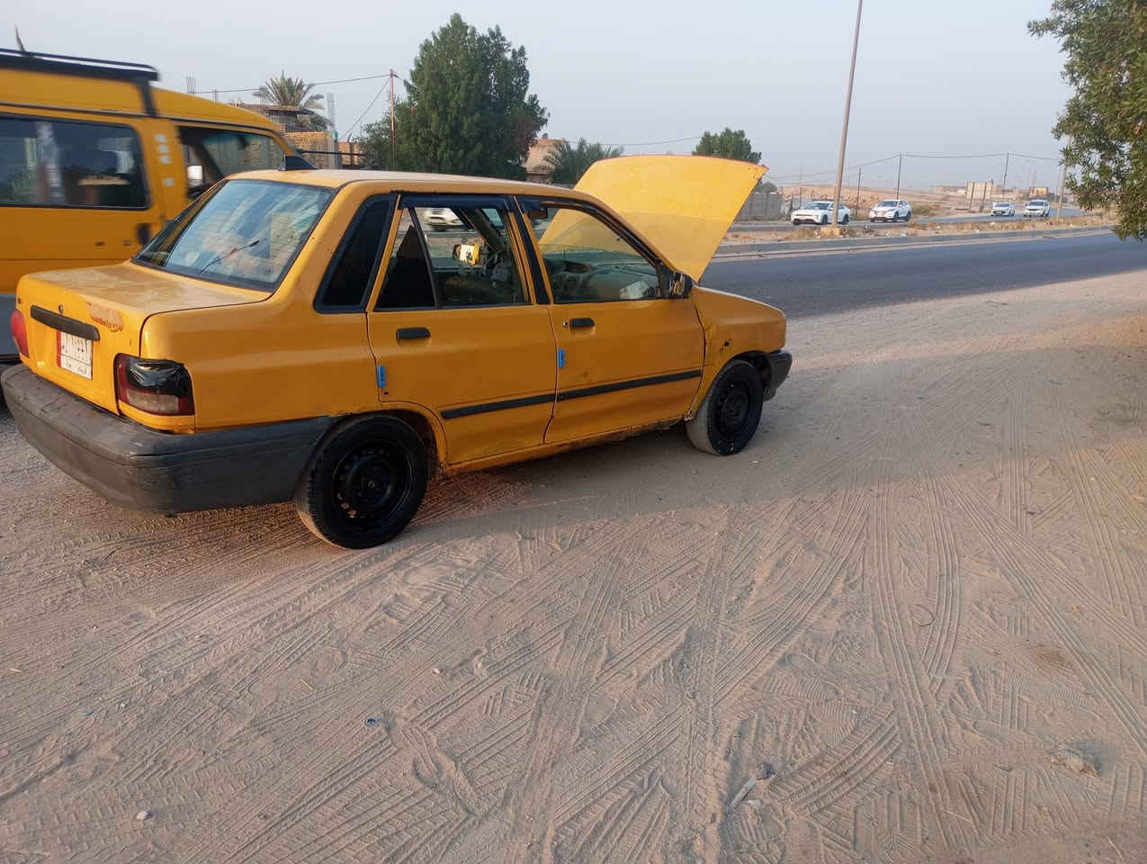 سيارة • للبيع • لا تفاصيل