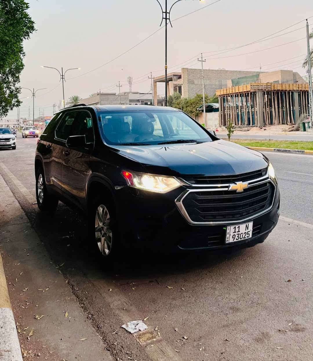 _________________________________
✅ شيفرولية ترافرس
✅الموديل :  2018
✅الفئة : LT
✅رقم السيارة : بغداد تحويل مباشرة 
✅ضرر السيارة : چاملغ خلفي 
✅رقم الشاصي : 1GNERFKW8JJ206217  
______________________________
🔻1-حجم المحرك  : 6 سلندر 3600
🔻3-بصمة ابواب و بصمة تشغيل 
🔻4-لايتات لد اصل 
🔻5-غرفة السيارة جلد جملي غامق
🔻6-المقاعد الامامية والستيرن تدفئة
🔻7-شاشة كبيرة  
🔻8-كامرة خلفية  
🔻9- رادارات جانبيه
🔻10-تحديد مسار  
 

✅السعر المطلوب 210ورقة  وبيها مجال بسيط
السيارة بدون اي نواقص جاهزة من كلشي 
 ______________________________
🟥🟥للاستفسار ؛ ***********
